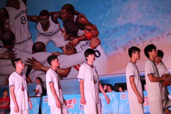 福建新闻网·大学生篮球赛轰动福州 最真实的