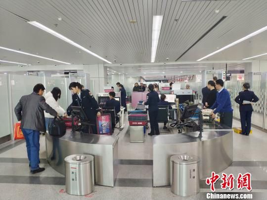 1月21日，2019年中国春运拉开帷幕，福州长乐国际机场也即将迎来旅客出行高峰。　李拯 摄