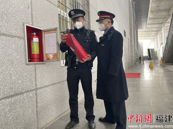 霞浦鐵警組織開展消防隱患排查