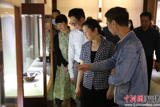“星辰大海”——建盏精品艺术展在福建省海峡民间艺术馆开展。