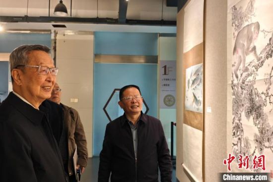 旅菲华人艺术家施荣宣作品展在侨乡泉州举办
