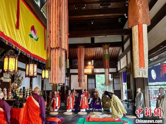 隐元禅师“开山祥忌”暨纪念黄檗东渡370周年植树活动在京都举办